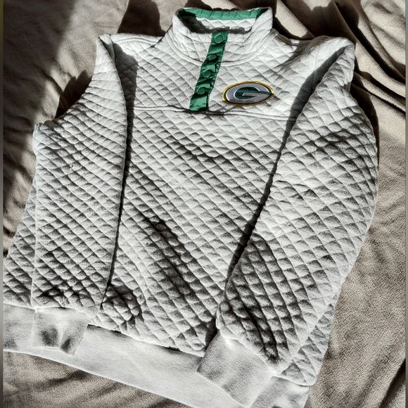 Green Bay Packers Quilted Sweater - Picture 2 of 3